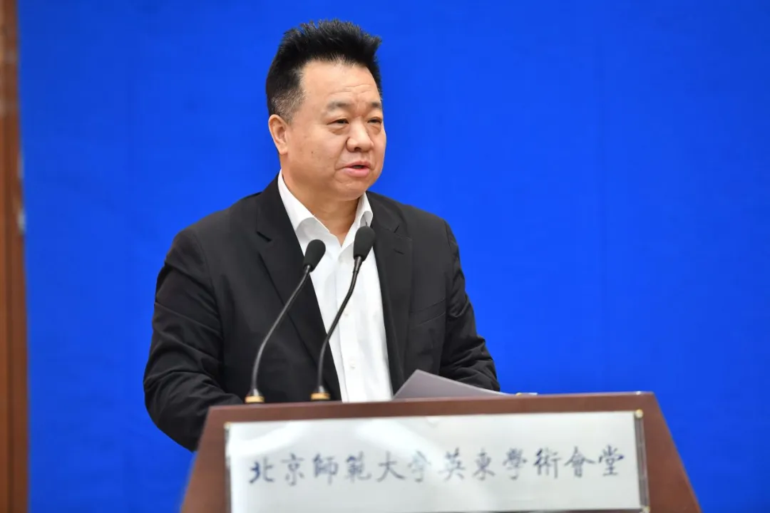 中国作协副主席 邱华栋.jpg